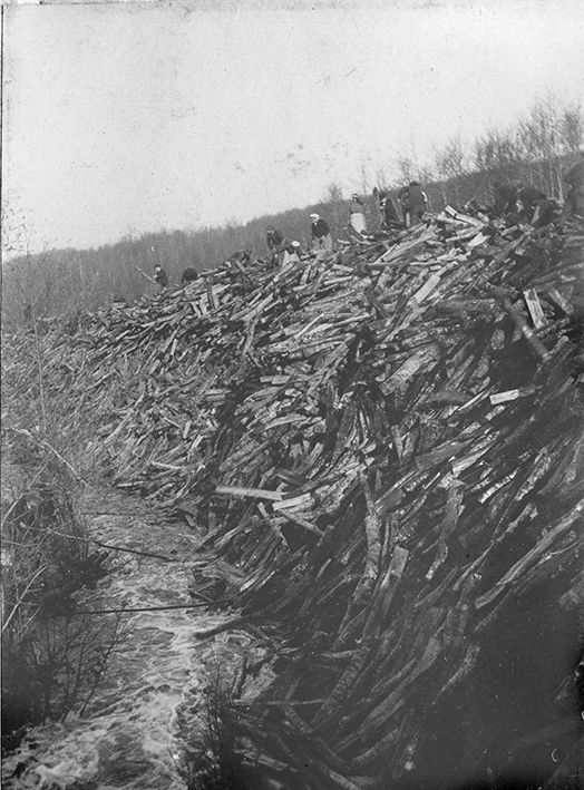 Coll. P. de Contenson, Glux-en-Glenne ; Mémoires du Pays de Glux, n° 228